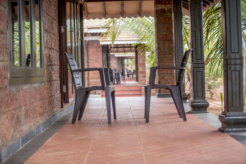 Beachfront Villas Ганпатипуле Екстериор снимка