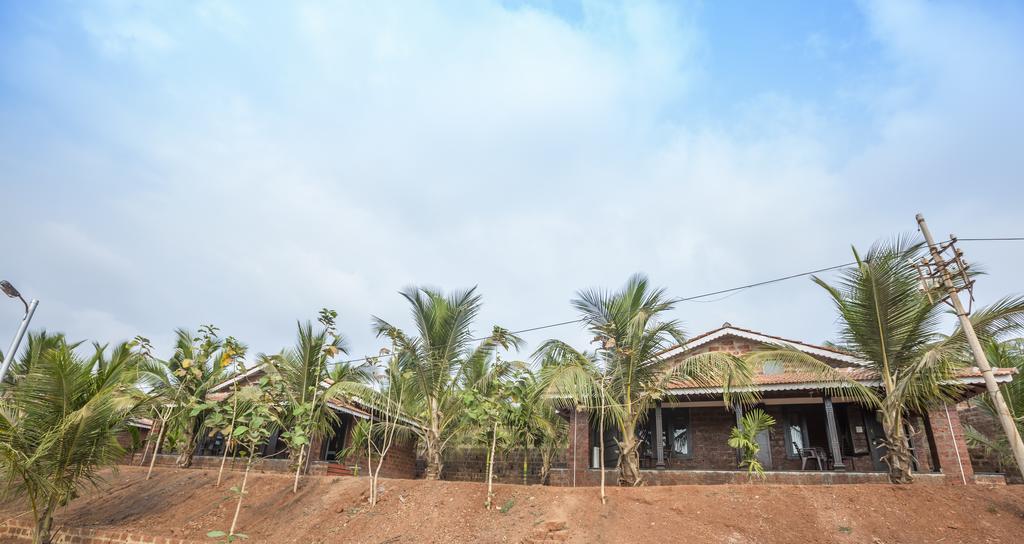 Beachfront Villas Ганпатипуле Екстериор снимка