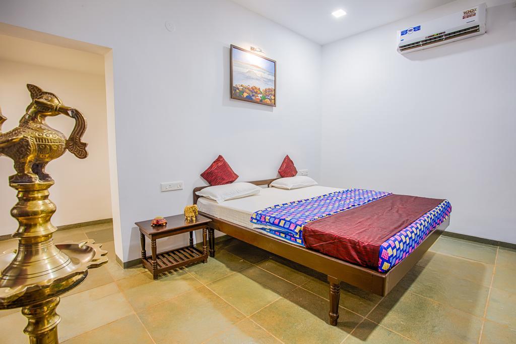 Beachfront Villas Ганпатипуле Екстериор снимка